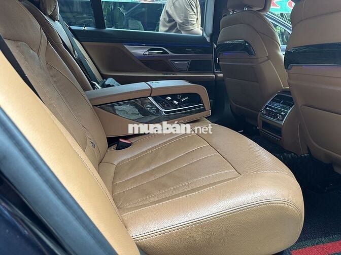 BMW 7 Series 2020 730Li M Sport - 50000 km