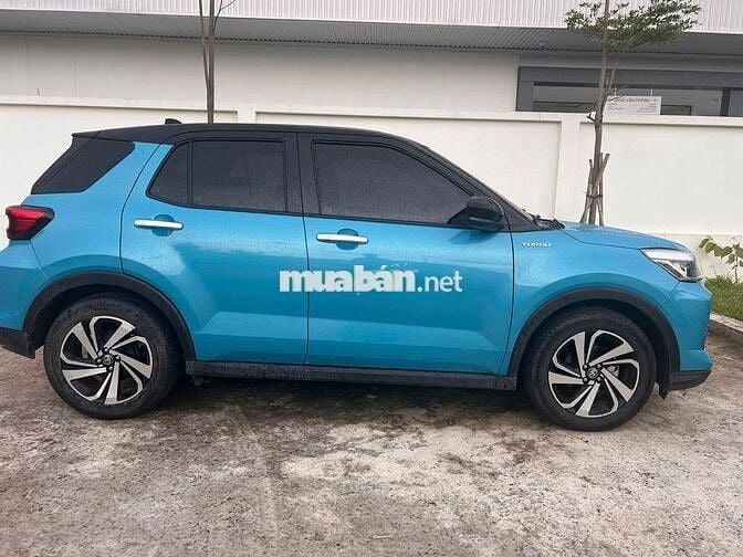 Bán Toyota Raize 2022 đăng ký 2023 xanh nóc đen