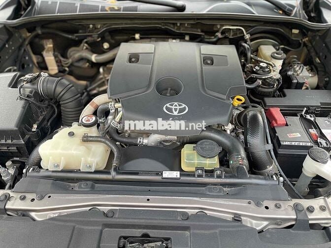 Toyota Fortuner 2.4G 4x2 AT Legender 2021