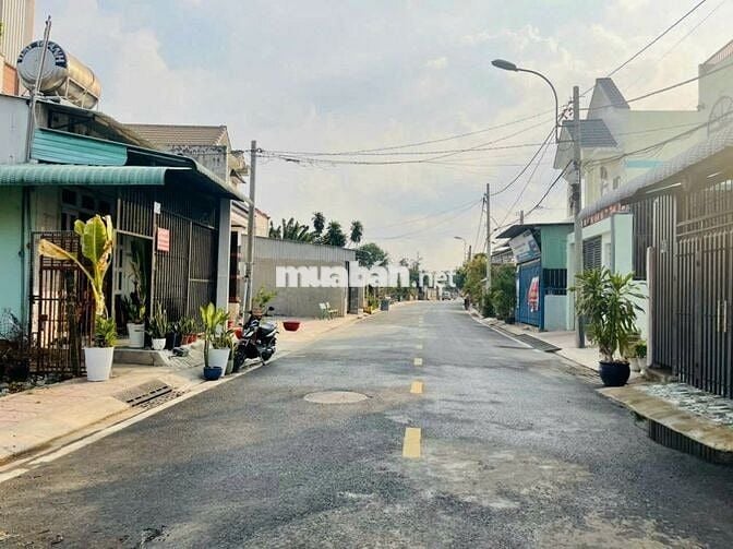 Thổ cư Tỉnh lộ 8, Thị trấn Củ Chi (10x26)260m2, SHR, khu dân cư, 985tr