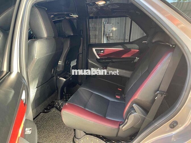 Toyota Fortuner 2.4G 4x2 AT Legender 2021
