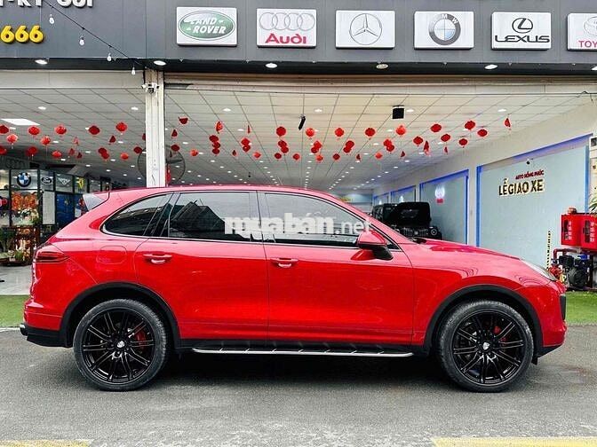 Porsche Cayenne Model 2016