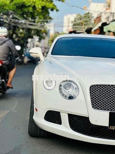 Bentley Continental GT Coupe Model 2014 siêu lướt