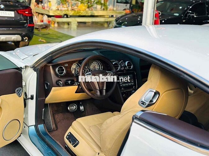 Bentley Continental GT Coupe Model 2014 siêu lướt