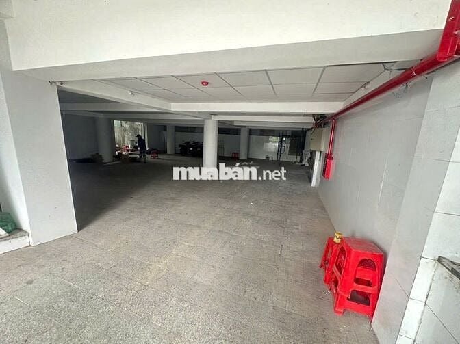 TÒA NHÀ 650M2 PCCC THẨM DUYỆT ĐIỆN 3FA 1FA ĐỦ THANG MÁY TRỆT 3 LẦU
