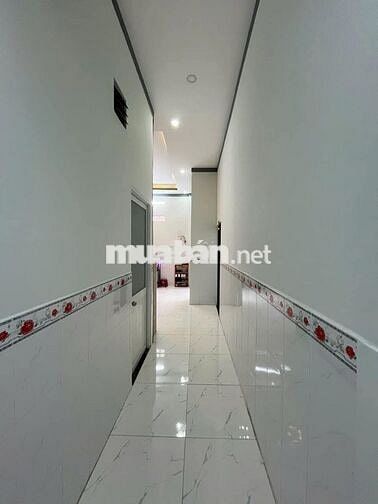 Nhà cấp 4 100% thổ cư, gần chợ khu đông dân cư cần bán