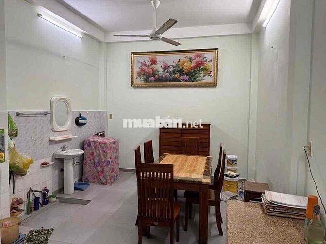 Quận 11 - lữ gia  - hẻm xe tải - 2 lầu 4 phòng 3 wc