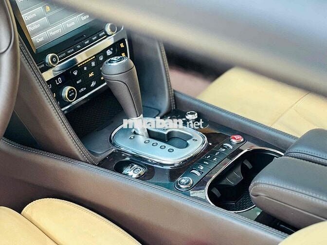 Bentley Continental GT Coupe Model 2014 siêu lướt