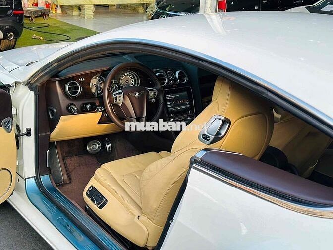 Bentley Continental GT Coupe Model 2014 siêu lướt
