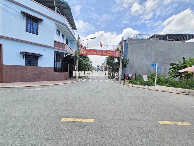 Đất góc 2 mặt tiền KDC lê Phong Tân Bình Dĩ An
