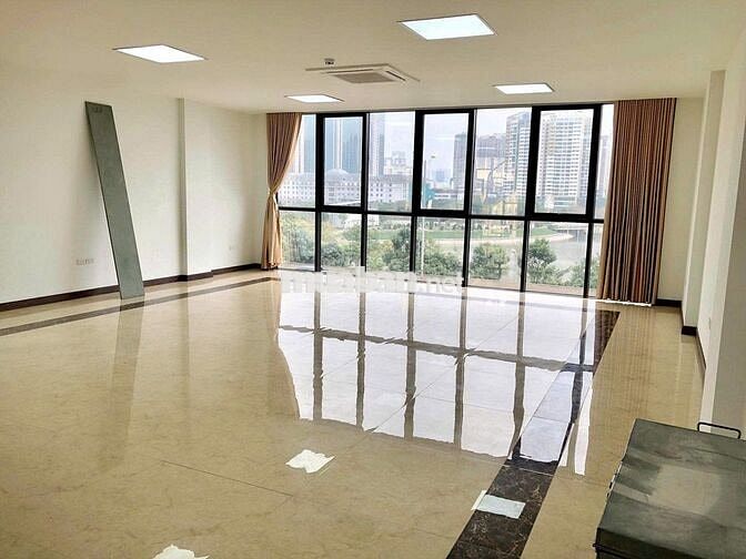 Chính chủ cho thuê văn phòng Khuất Duy Tiến 110m² – Giá 18tr/tháng