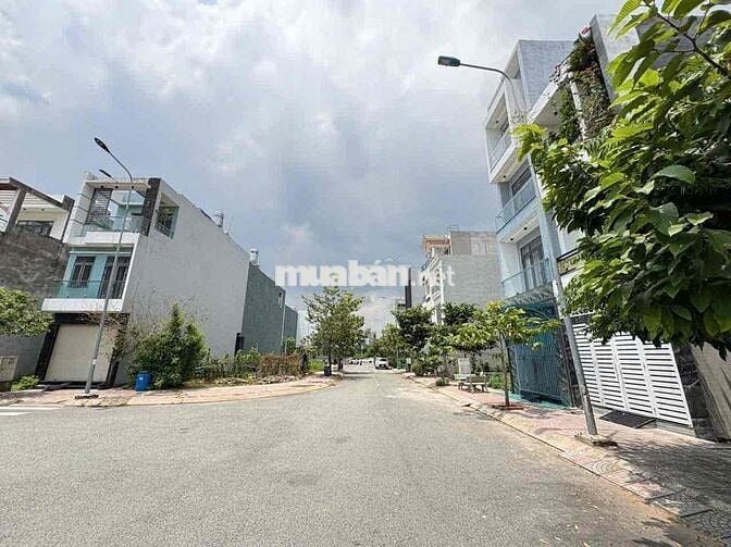 Đất mặt tiền KDC phú hồng thịnh 9 , phường An Bình, Tp Dĩ An