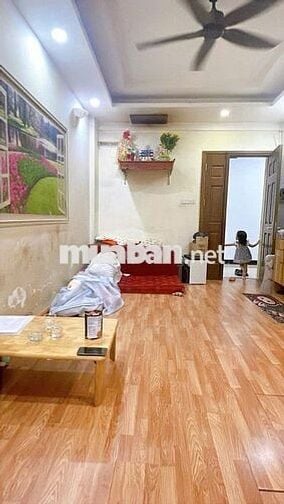 Bán căn hộ A6D KĐT mới Nam Trung Yên 37m2, giá 3,25 tỷ.