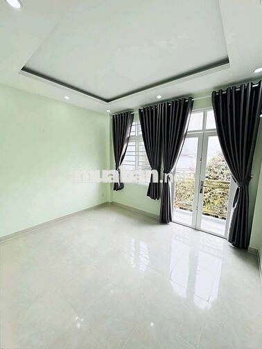 ĐƯỜNG NHỰA XE TẢI NÉ THÔNG HƯƠNG LỘ 2 CHIẾN LƯỢC 3 TẦNG 4M16M Hơn 5 TY