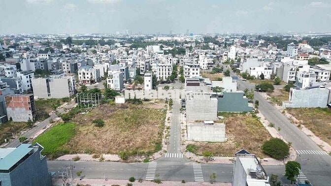 Đất mặt tiền KDC phú hồng thịnh 9 , phường An Bình, Tp Dĩ An