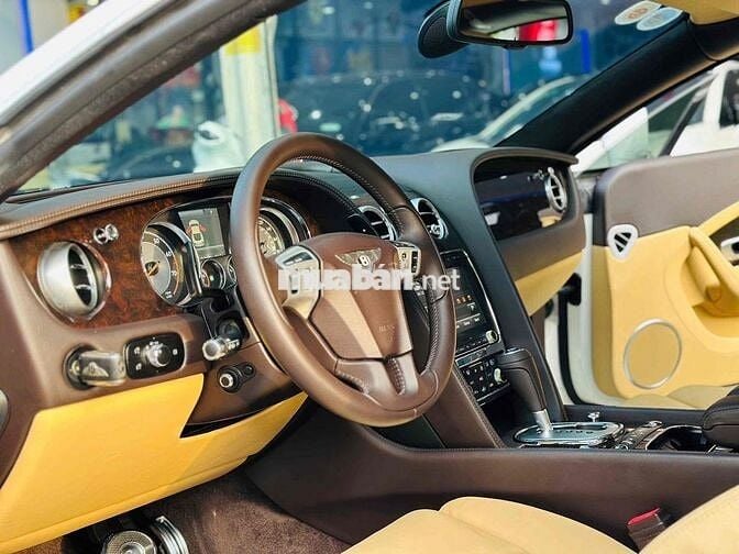 Bentley Continental GT Coupe Model 2014 siêu lướt