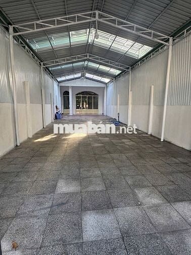 MB NHÀ TRỆT 2 LẦU ĐƯỜNG 30/4 CÓ 5PN-5WC SÂN CỰC RỘNG,NHÀ MỚI SẠCH