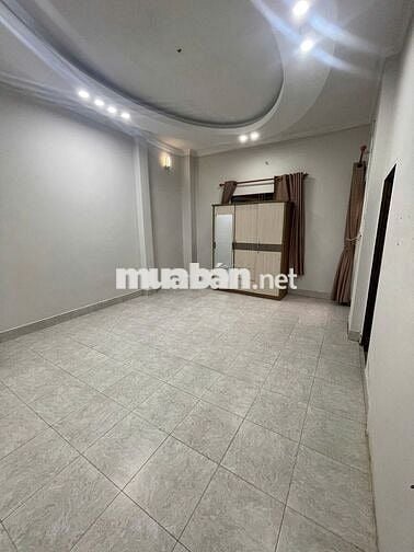 NHÀ NGUYÊN CĂN 3PN 3WC TRỐNG SẴN MẶT TIỀN ĐƯỜNG SỐ 85 QUẬN 7