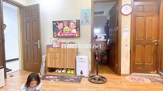 Bán căn hộ A6D KĐT mới Nam Trung Yên 37m2, giá 3,25 tỷ.