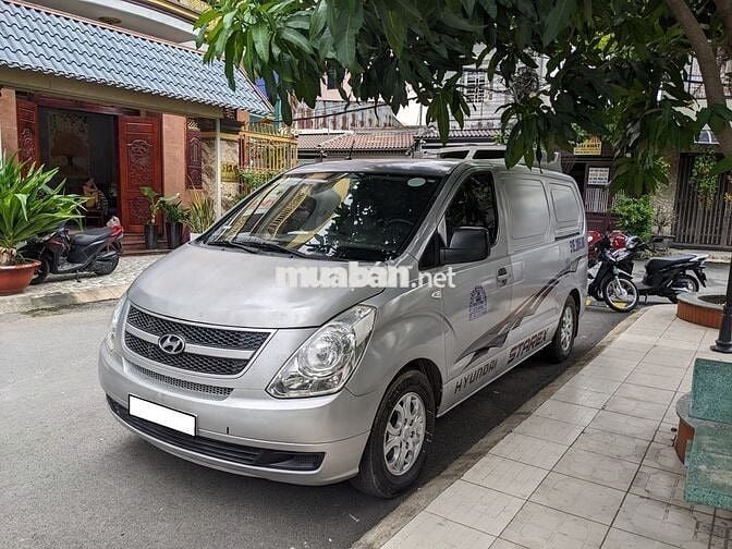 Xe Hyundai Grand Starex 2.5 MT 2016