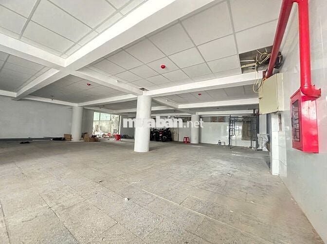 TÒA NHÀ 650M2 PCCC THẨM DUYỆT ĐIỆN 3FA 1FA ĐỦ THANG MÁY TRỆT 3 LẦU