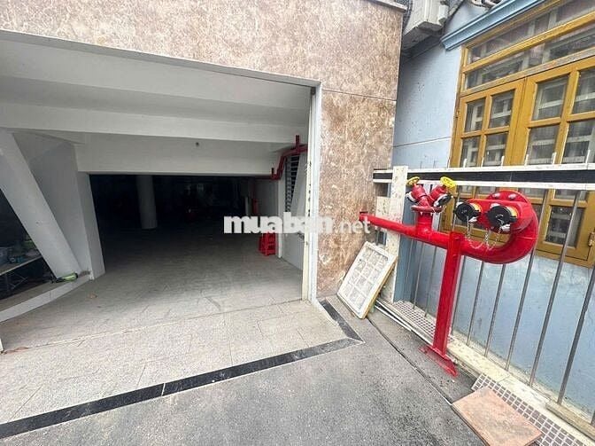 TÒA NHÀ 650M2 PCCC THẨM DUYỆT ĐIỆN 3FA 1FA ĐỦ THANG MÁY TRỆT 3 LẦU