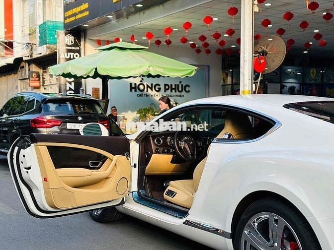 Bentley Continental GT Coupe Model 2014 siêu lướt