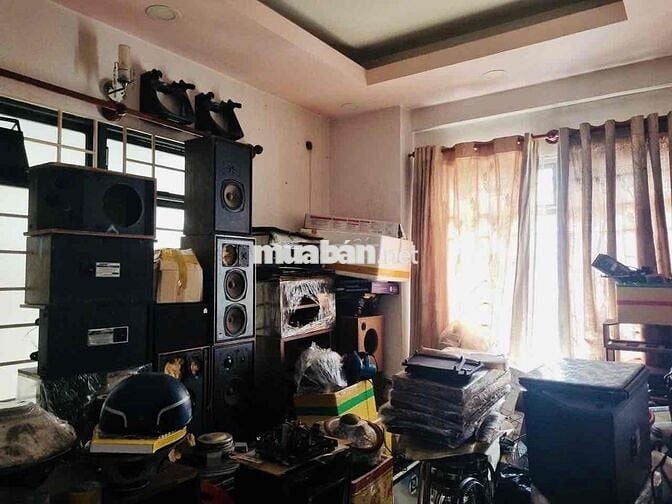 THƠM KÈO GÕ CỬA CC SỐ 1 TÔN THẤT  THUYẾT - VỊ TRÍ Ở NGAY BẾN VÂN ĐỒN