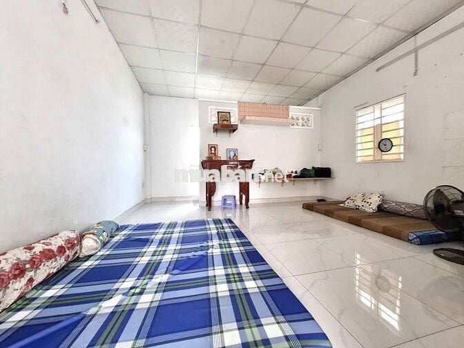 Bán nhà to đùng giá nhỏ xíu xiu Bình Trị Đông , BTĐ , Bình Tân