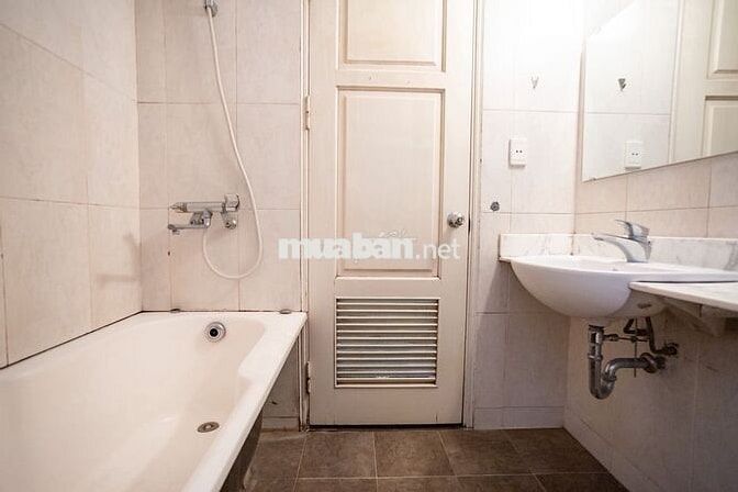 Cho thuê phòng đủ đồ giá rẻ KV Hoàng Ngân, 30m2, từ 4 triệu