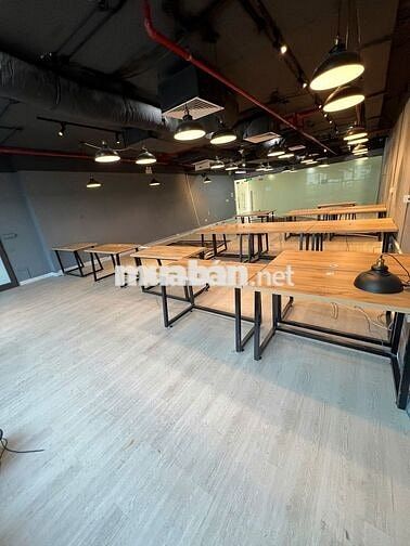Cho thuê văn phòng Building Dương Đình Nghệ 102m giá 12$