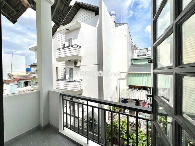 Cho Thuê 1PN Balcon 40m2 Giặt Riêng 3ng3xe Ngay ĐH Bách Khoa UEH Q10