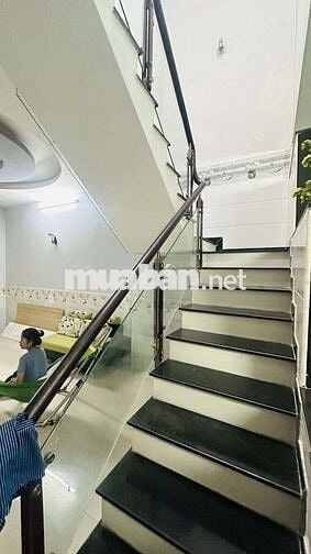 NHÀ ĐẸP GẤP BÁN – BÌNH TÂN, BHHB. DT: 4 × 16m .Giá: 3TỶ85. 1Trệt 1 Lầu