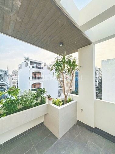 Bán nhà đẹp mặt tiền đường số lâm văn bền quận 7