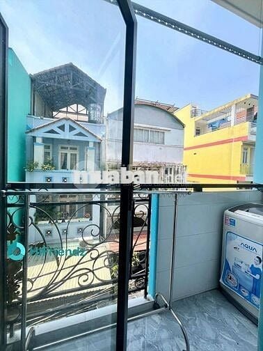 Phòng Trọ Giá Rẻ có gác,ban công Gần NTTU,UL,UFM mới xây ở 2 người
