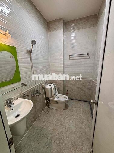Cho thuê căn hộ Studio Cửa sổ trời tại Quận 4 – Nội thất đầy đủ