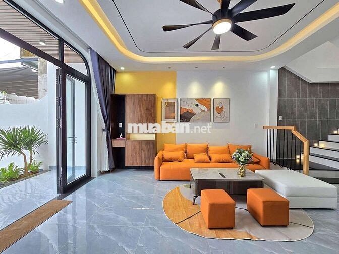Bán nhà kiệt ô tô hoàng văn thái