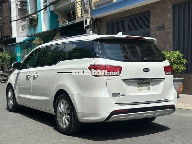 Kia Sedona 2016 3.3L GATH - 78000 km zin đẹp