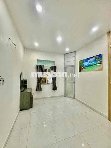 Siêu Phẩm Ko Lộ Giới 4.3m x 4m Đủ Nội Thất Ở Ngay 2.6 TỶ