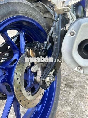 R15 2018 zin đẹp