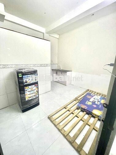 Phòng có máy lạnh, tủ lạnh ở Cầu Tham Lương