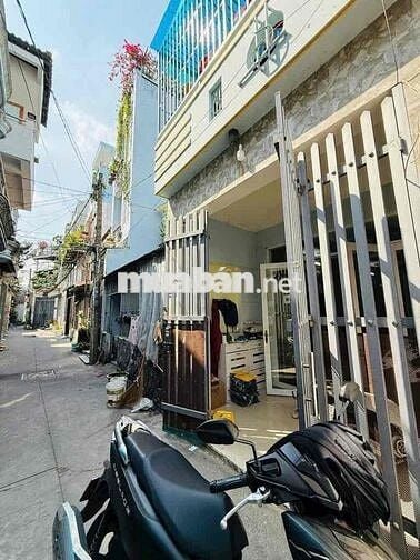 NHÀ 1T1L 50M2 BÙI QUANG LÀ  P12 SÁT SIÊU THỊ EMART2 SỔ HỒNG RIÊNG GIÁ
