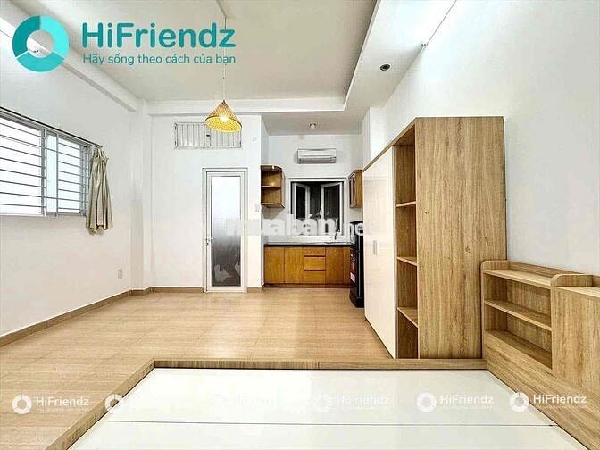 Studio phòng mới xây siêu rộng 35m2 gần vòng xoay Dân Chủ