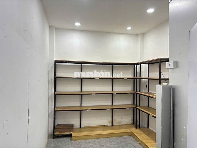 CHO THUÊ NHÀ MT BÀU CÁT - 7,5X18M - TRỆT LẦU TRỐNG SUỐT VỊ TRÍ KD ĐẸP