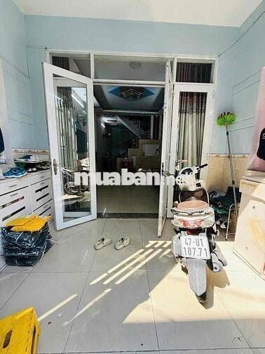 NHÀ 1T1L 50M2 BÙI QUANG LÀ  P12 SÁT SIÊU THỊ EMART2 SỔ HỒNG RIÊNG GIÁ
