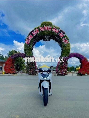 xe mới như hình chạy chưa tới 4000km thương lượng