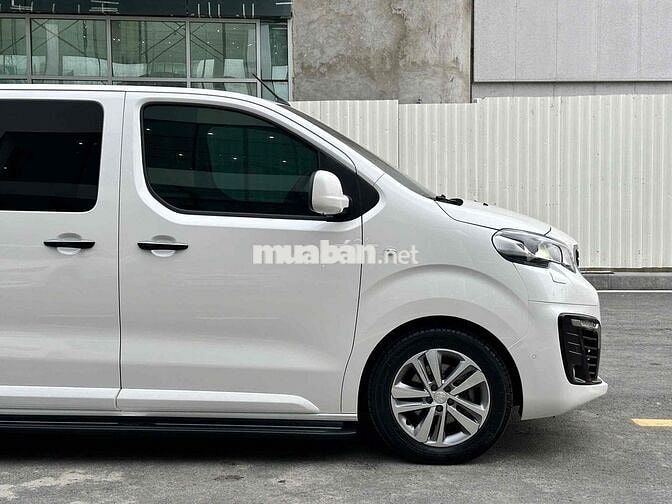 Bán xe Peugeot Traveller 2025