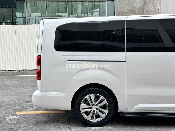 Bán xe Peugeot Traveller 2025