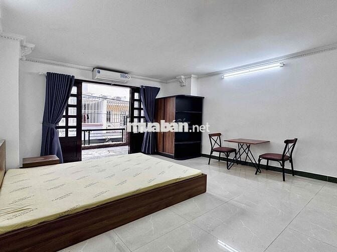 Căn hộ CC full nội thất mới có BAN CÔNG lớn kế BV Thống Nhất 7 Hiền