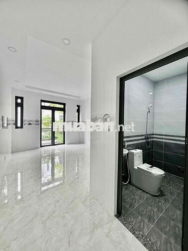 Nhà Mới DT 280m2 1Trệt 4Lầu 6Pn 7Wc Sân Thượng Hẻm Xe Tải Vỉa Hè Mát